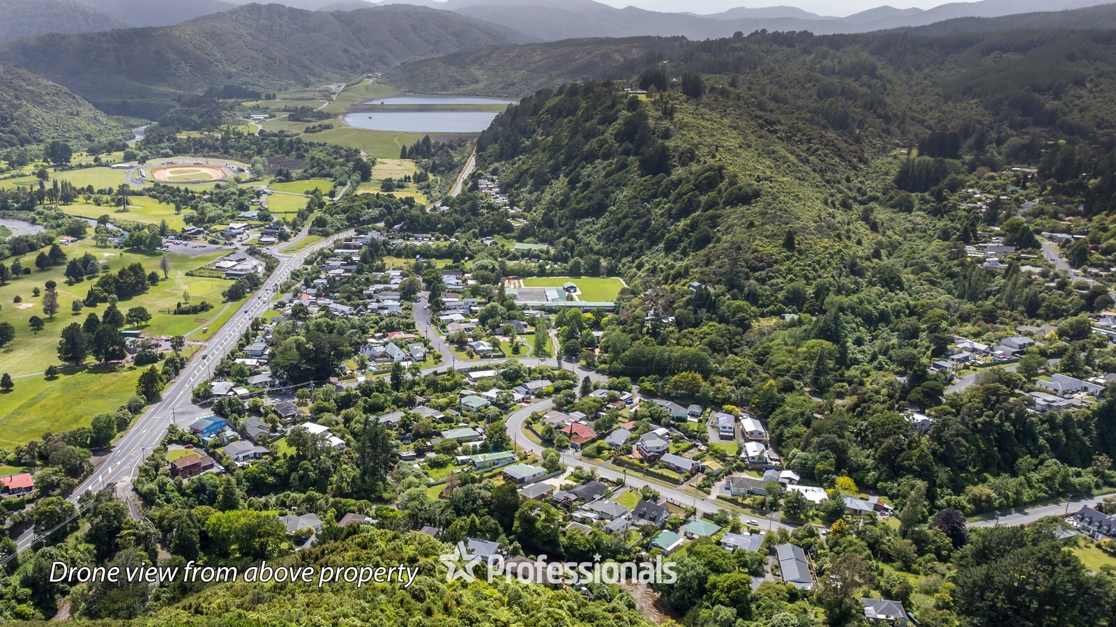 Photo 4 of 84 Mt Marua Way, Timberlea, Upper Hutt