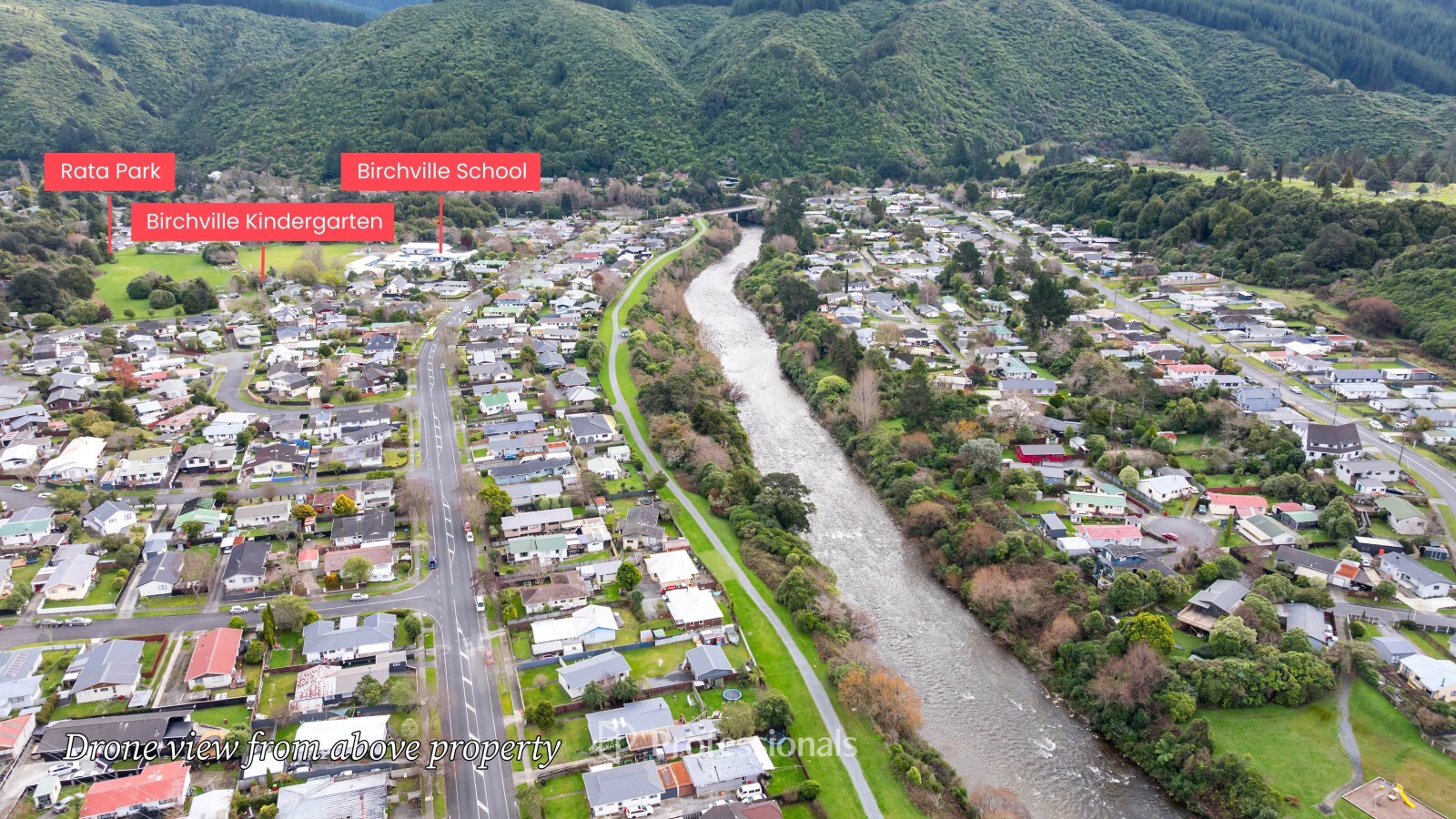 Photo 17 of 76 Gemstone Drive, Birchville, Upper Hutt