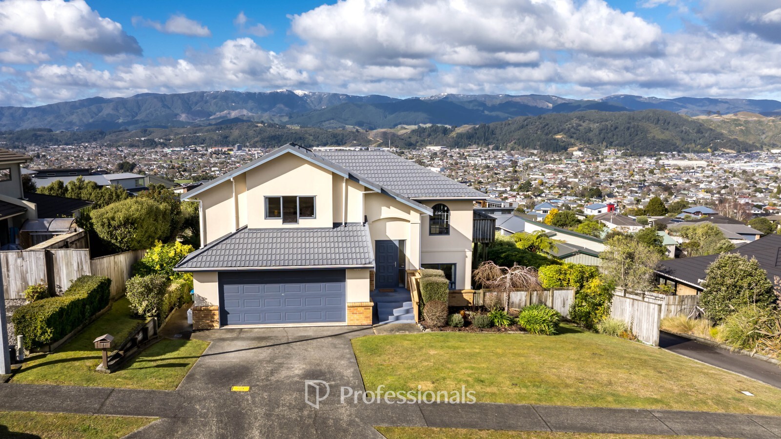 Photo 24 of 28 Kirton Drive, Riverstone Terraces, Upper Hutt