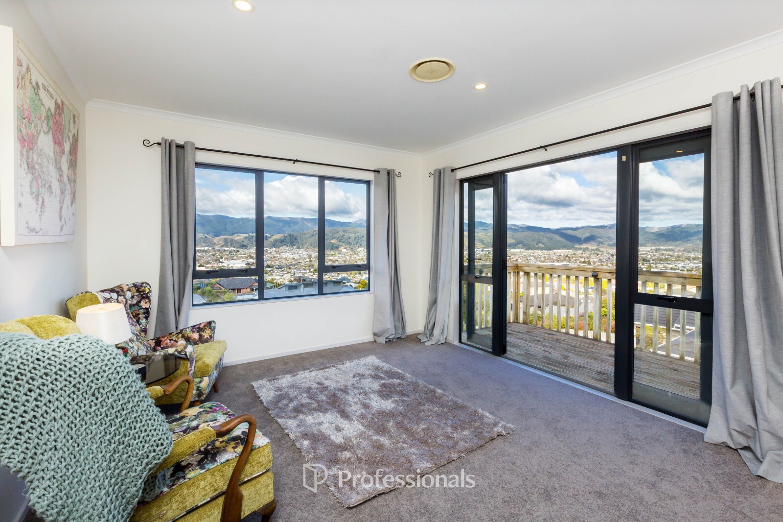 Photo 9 of 28 Kirton Drive, Riverstone Terraces, Upper Hutt