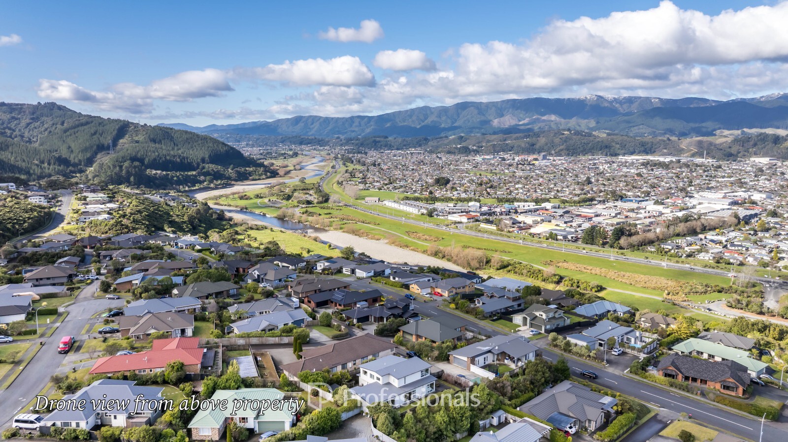 Photo 25 of 28 Kirton Drive, Riverstone Terraces, Upper Hutt